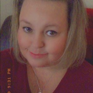 Meet your Posher, Aimee